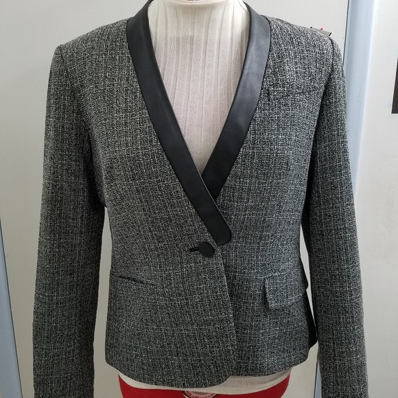 Calvin Klein Jackets & Blazers - Calvin Klein gray blazer size 6 Calvin Klein Jackets & Blazers - Calvin Klein gray blazer size 6